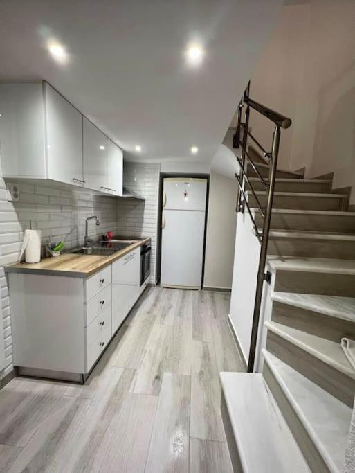 Chris Apartment With Loft Πρέβεζα Εξωτερικό φωτογραφία